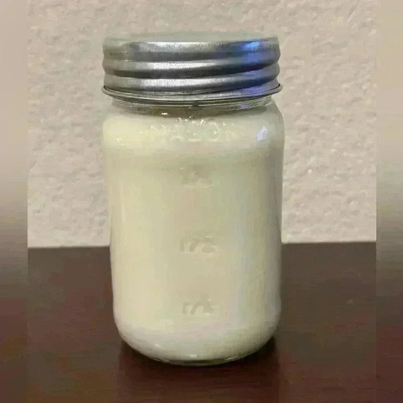 NEW Antique Candle Co Pecan Pie Soy Wax Candle‎ 16oz - Picture 3 of 4